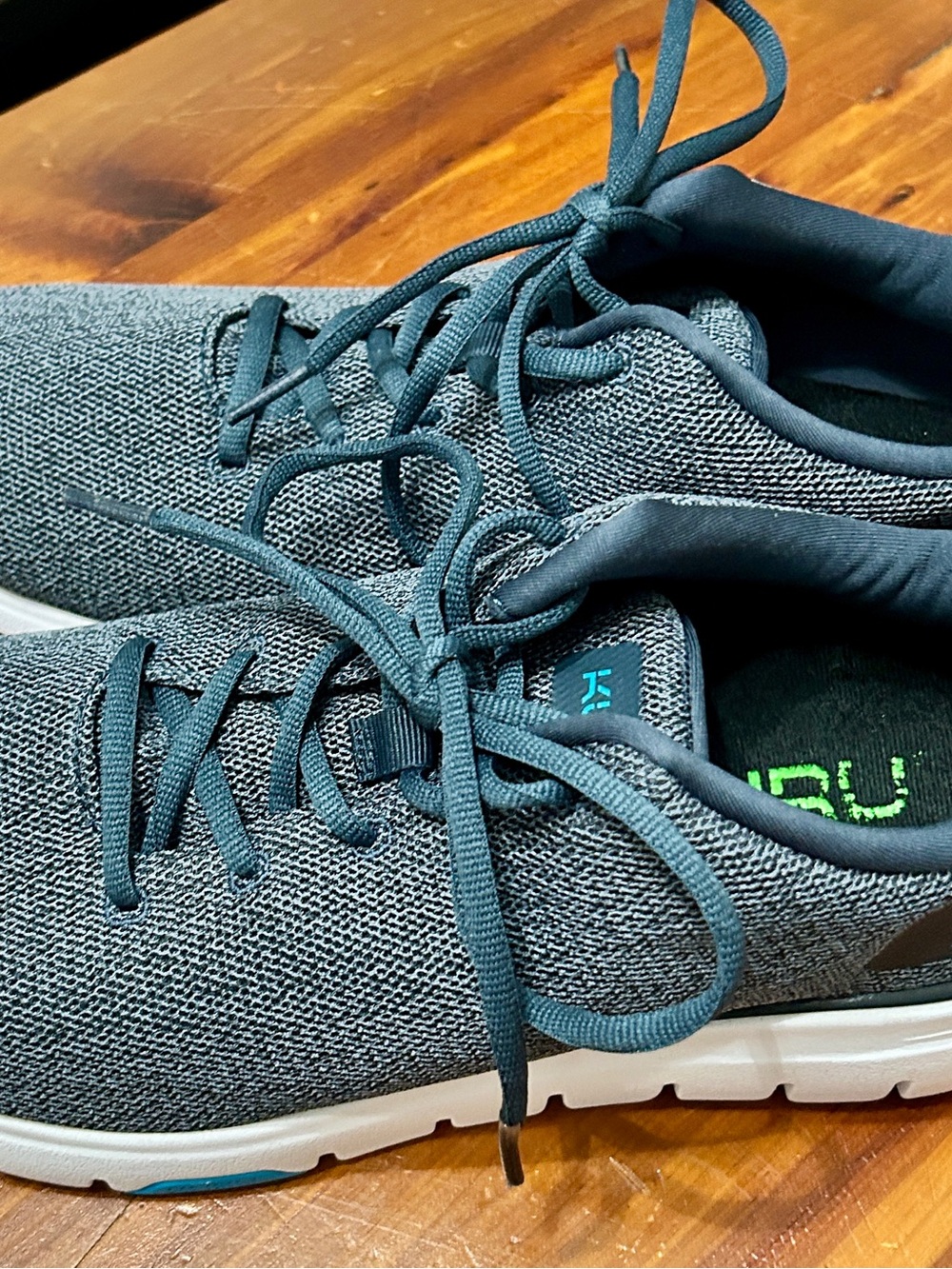 KURU Men's Gray Teal Knit Sneakers